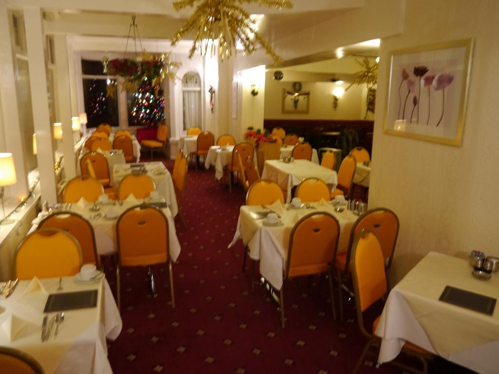 The Colwyn Hotel - Near Pleasure Beach Blackpool Exterior foto